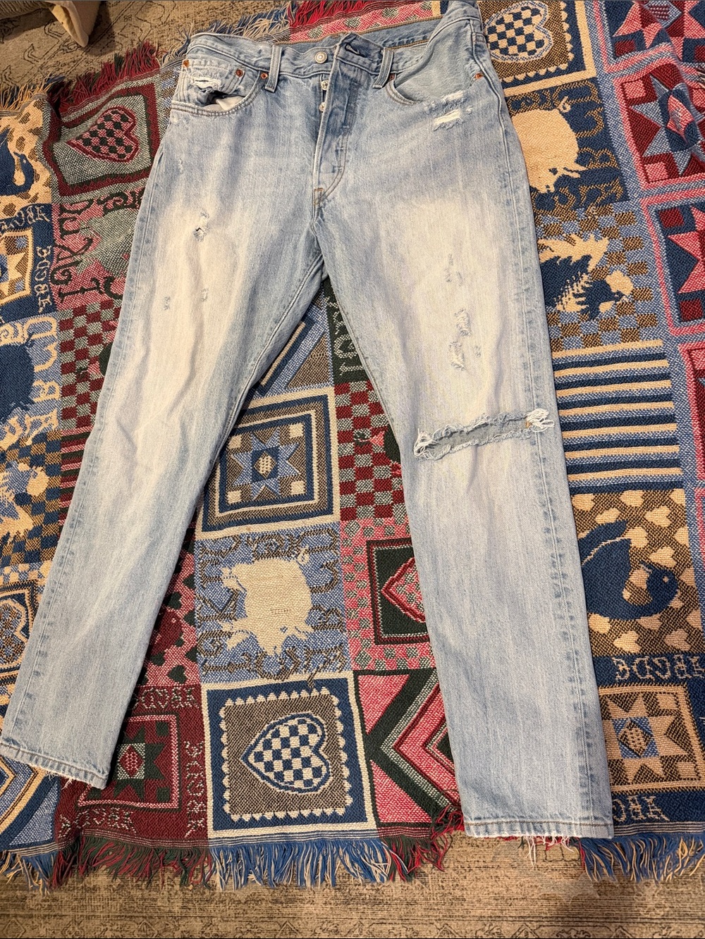 Levi Strauss Light Wash Distressed Women’s Jeans